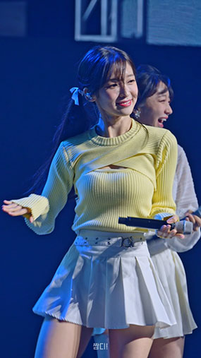 231005 OH MY GIRL 15